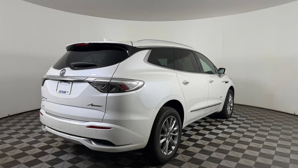 Used 2023 Buick Enclave Avenir w/ Avenir Technology Package AWD/4WD image 8