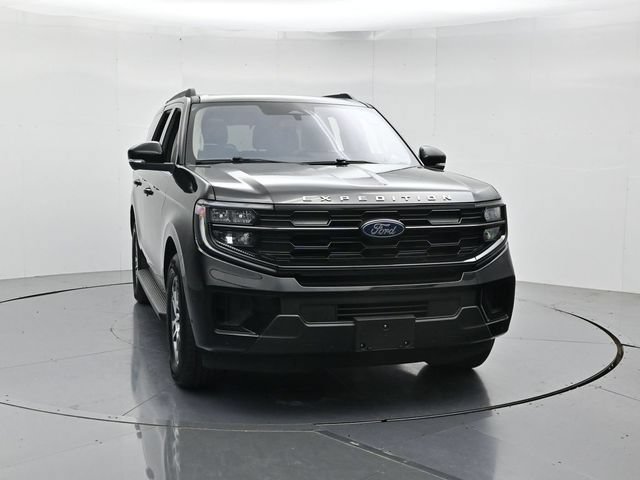 Certified 2025 Ford Expedition Active RWD image 5
