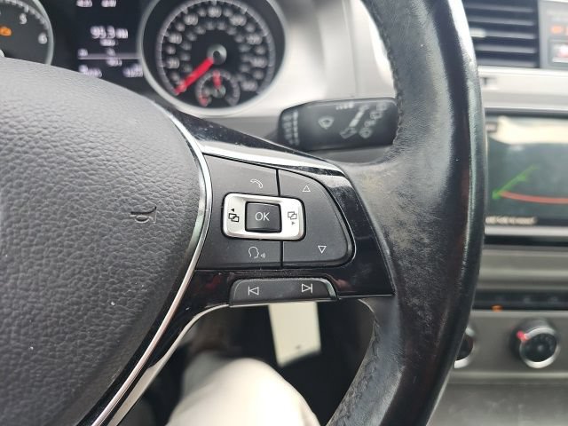 Used 2017 Volkswagen Golf S FWD image 20
