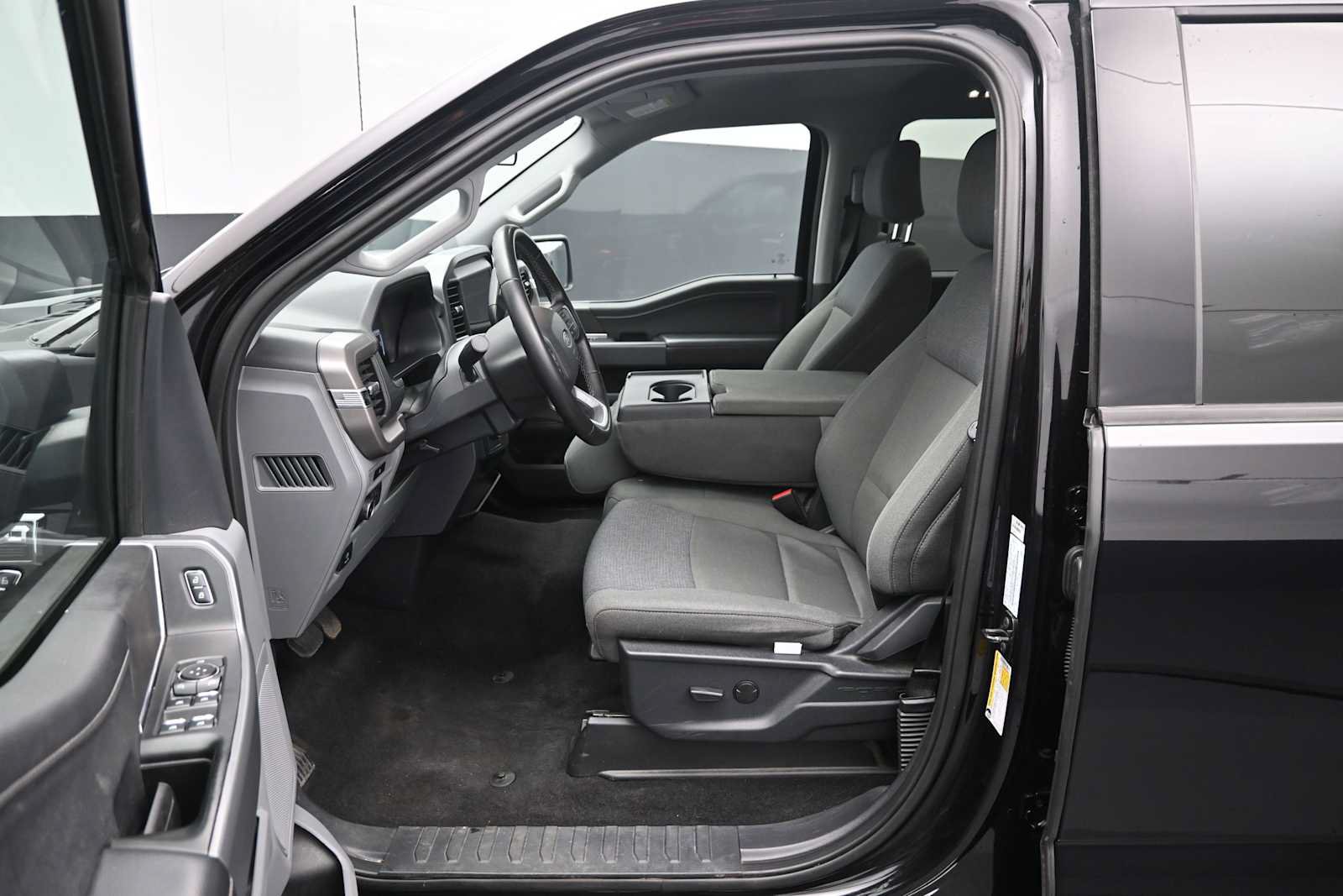 Certified 2025 Ford F150 XLT w/ Equipment Group 301A Standard AWD/4WD image 23