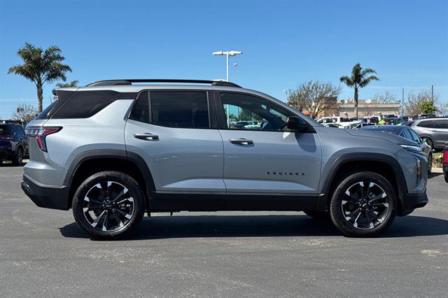 New 2026 Chevrolet Equinox RS image 3
