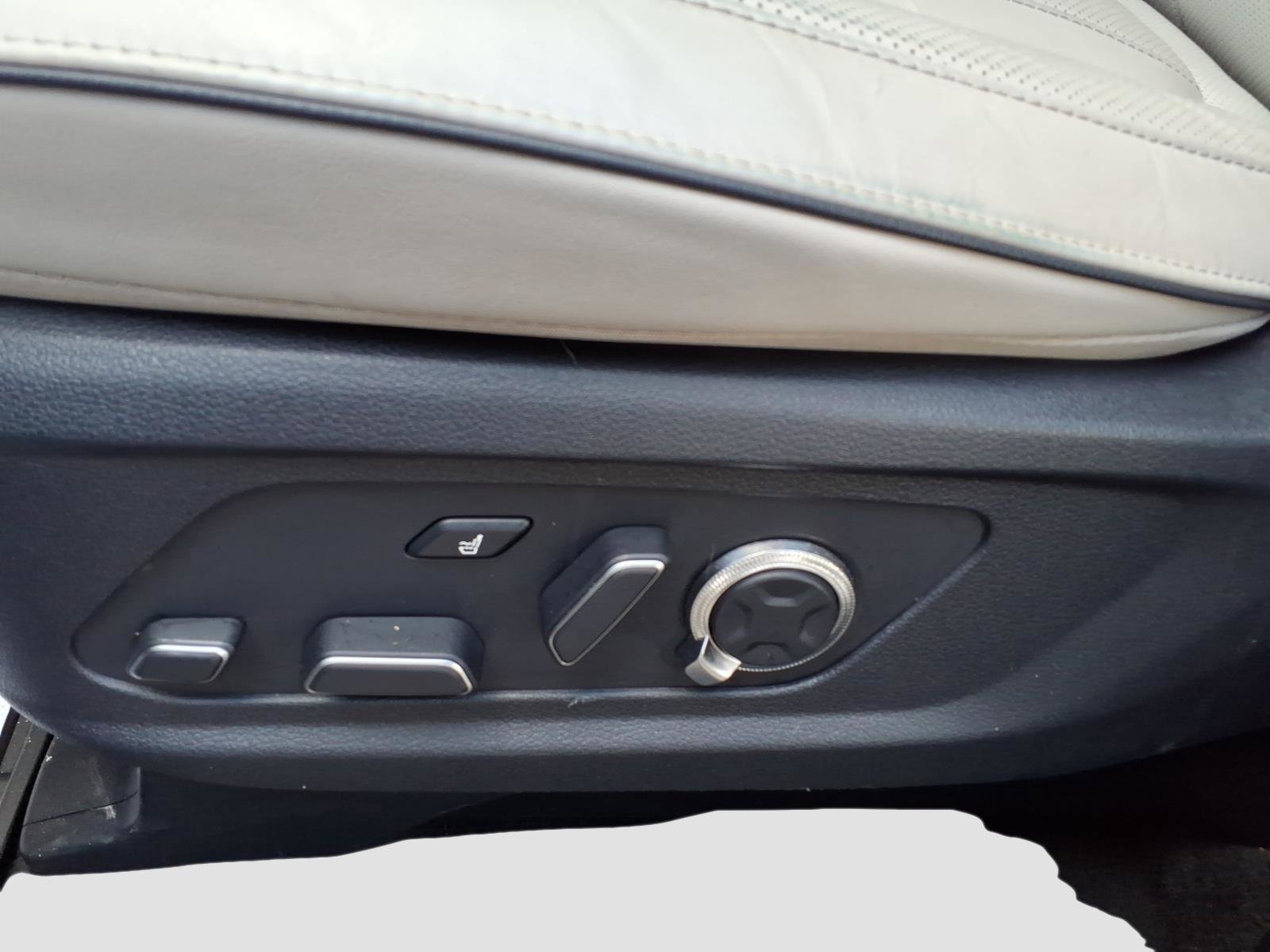 Used 2023 Hyundai Palisade Calligraphy w/ Cargo Package image 18