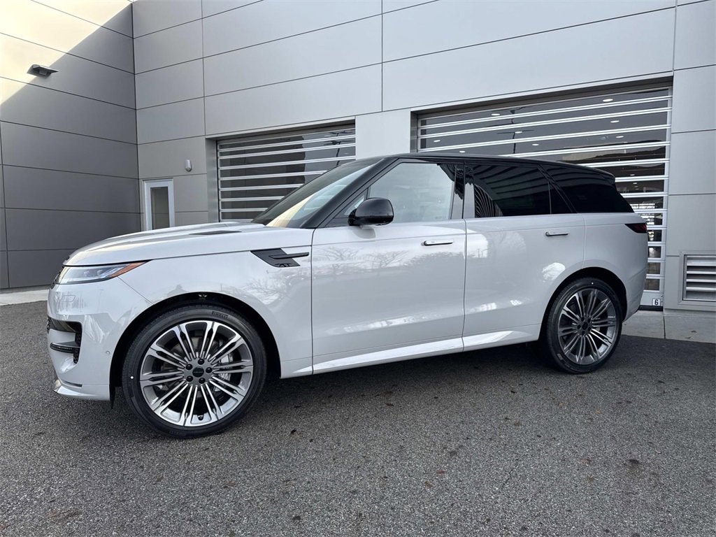 New 2026 Land Rover Range Rover Sport Dynamic SE image 3