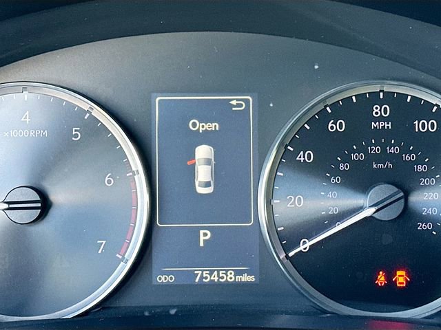 Used 2017 Lexus IS 200t image 12