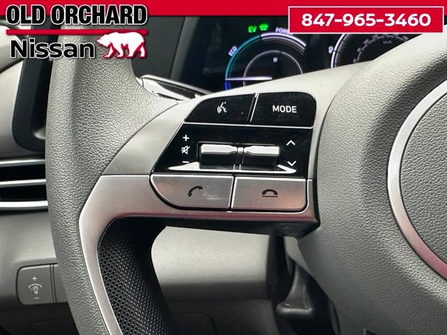 Used 2023 Hyundai Elantra Blue FWD image 18