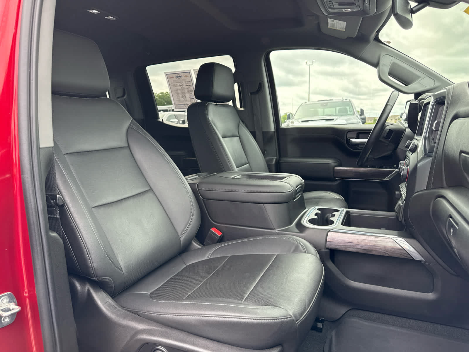 Certified 2021 Chevrolet Silverado 1500 LTZ w/ Z71 Off-Road Package AWD/4WD image 23