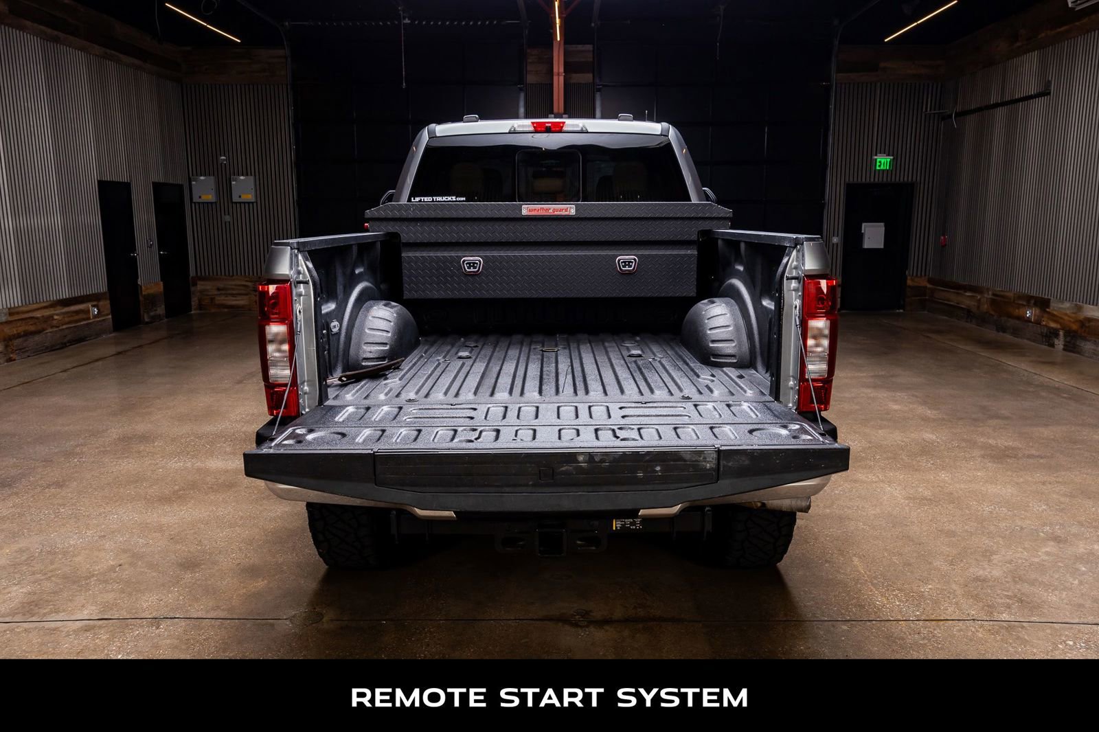 Used 2020 Ford F250 Lariat w/ Lariat Ultimate Package AWD/4WD image 9