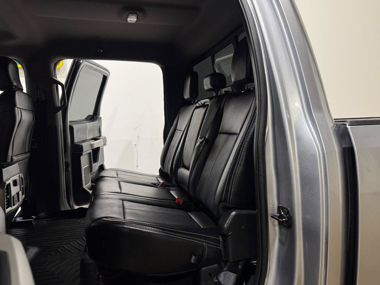 Used 2020 Ford F250 Lariat AWD/4WD image 16