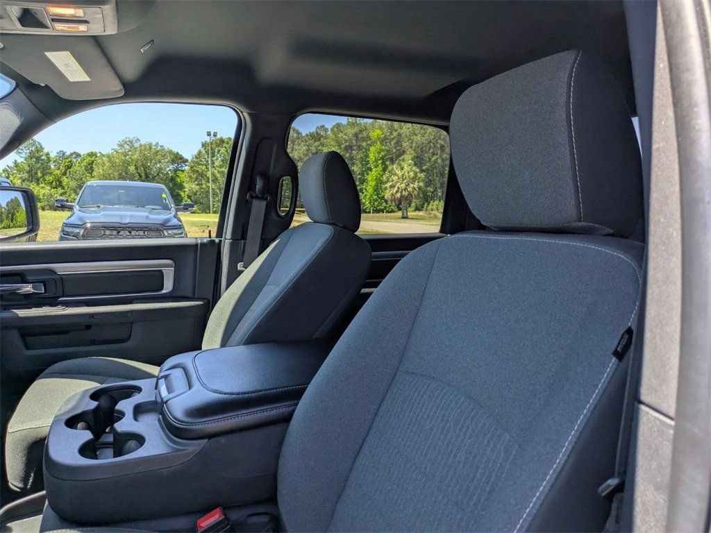 Used 2024 RAM 1500 Warlock RWD image 13