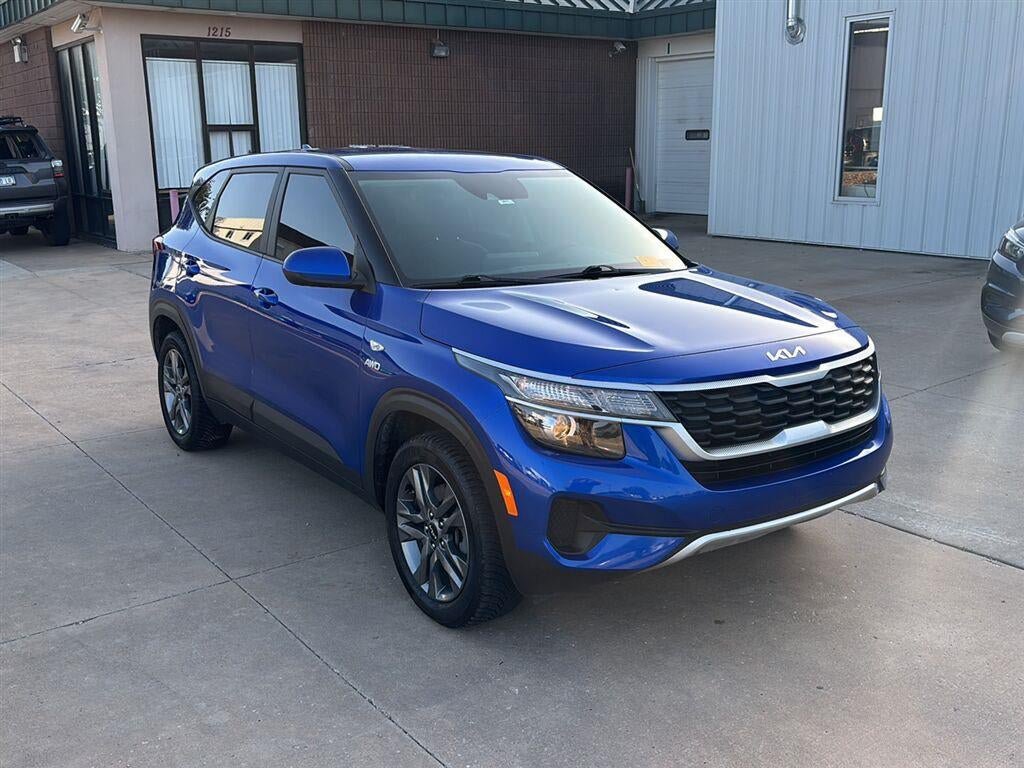 Used 2023 Kia Seltos LX
