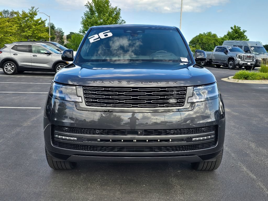 Used 2026 Land Rover Range Rover SE AWD/4WD image 4