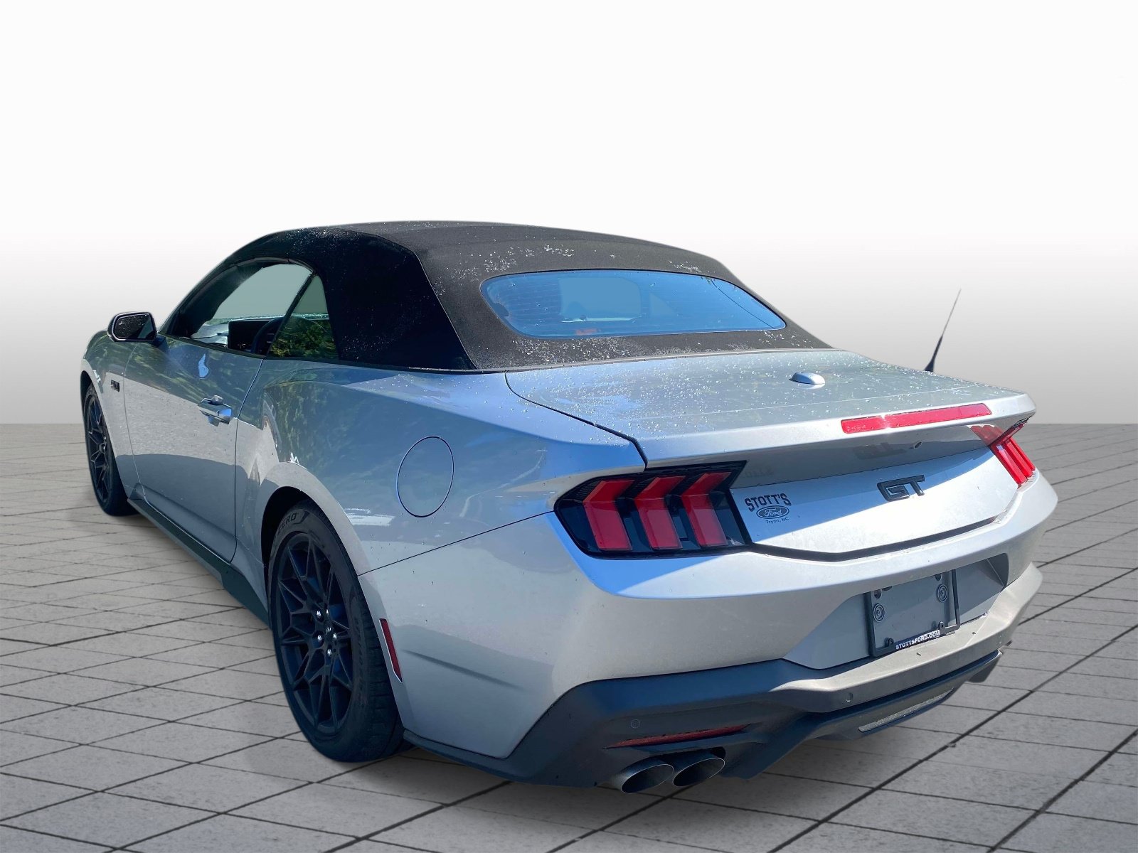 Used 2026 Ford Mustang GT Premium w/ GT Performance Package RWD image 5