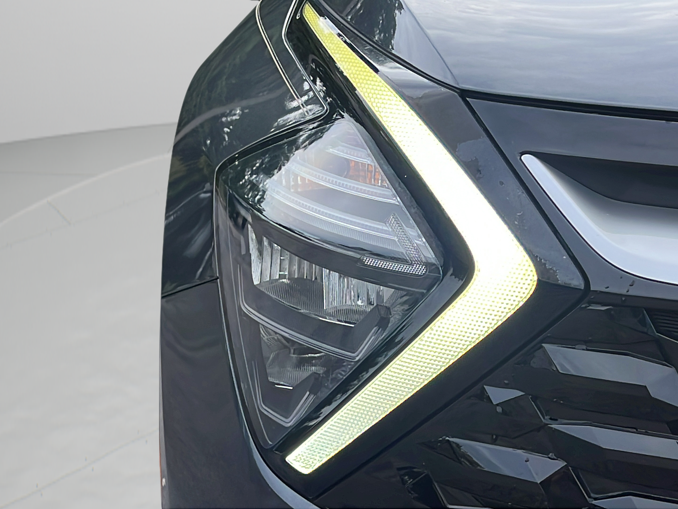 Certified 2023 Kia Sportage EX FWD image 23