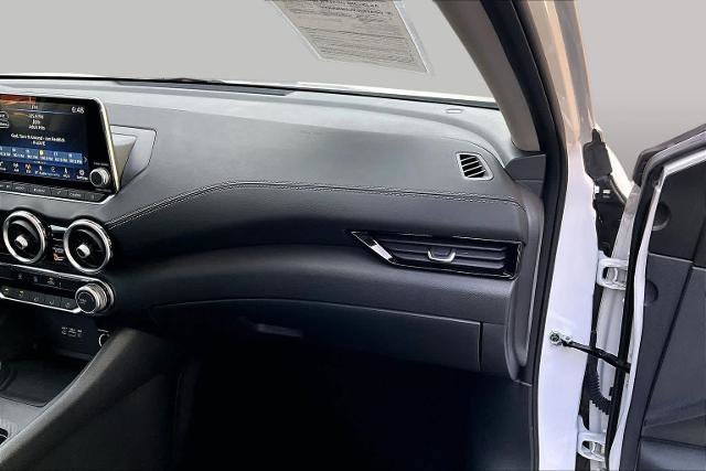 Certified 2023 Nissan Sentra SV FWD image 18