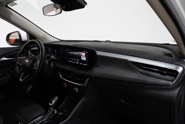 Used 2025 Buick Encore GX Preferred image 18