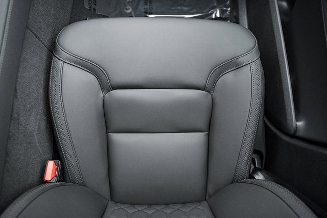 New 2026 Volvo XC90 B6 Plus w/ Protection Package Premier image 28