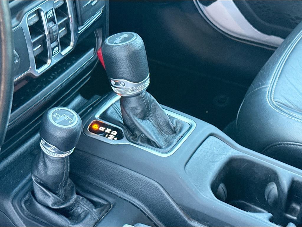 Used 2021 Jeep Wrangler Unlimited Sport image 18