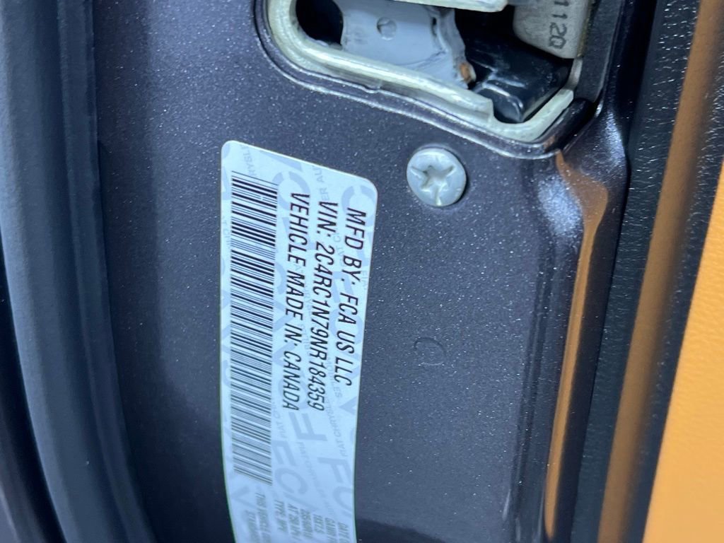 Used 2022 Chrysler Pacifica Pinnacle FWD image 35