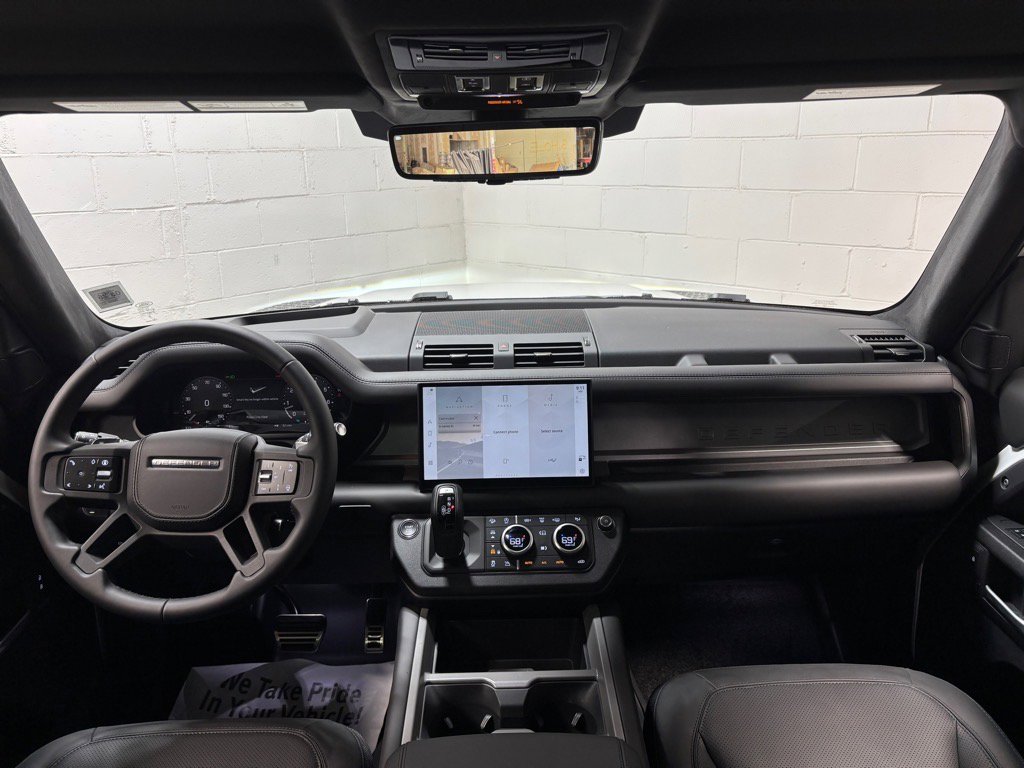 New 2025 Land Rover Defender 130 V8 AWD/4WD image 35