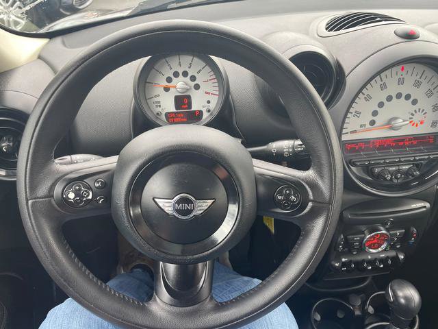 Used 2014 MINI Cooper Countryman w/ Premium Package image 17