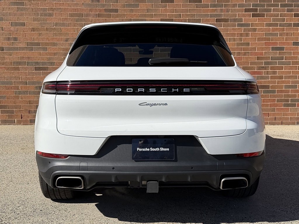 Certified 2025 Porsche Cayenne image 6