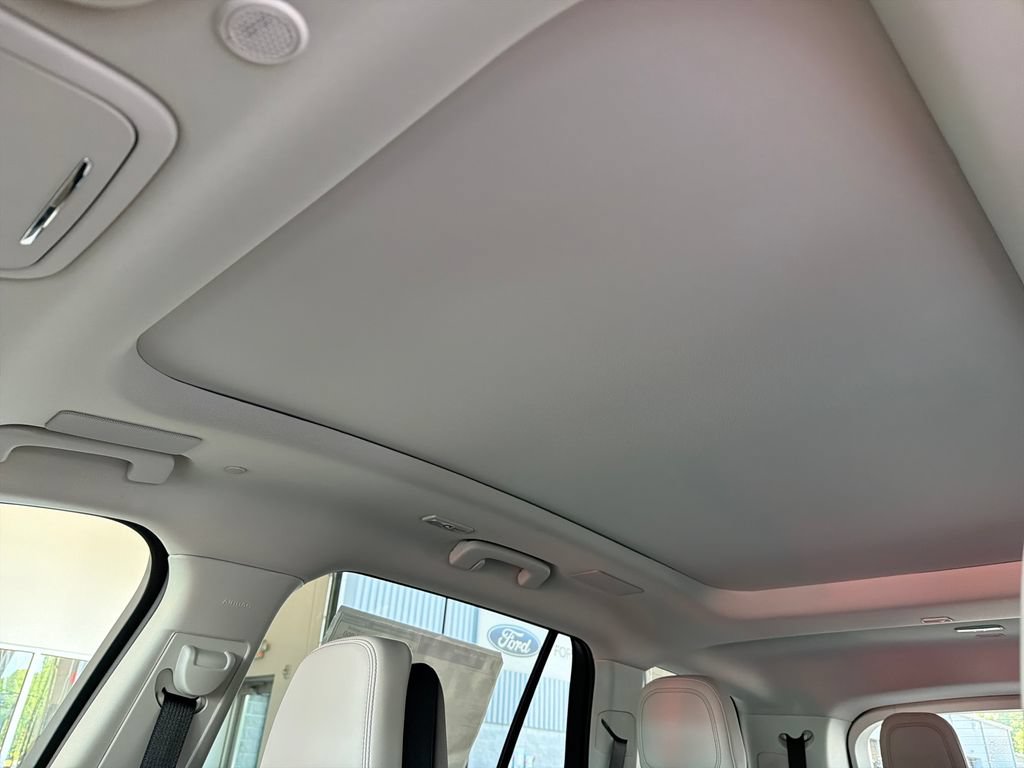 New 2026 Lincoln Aviator Reserve AWD/4WD image 24