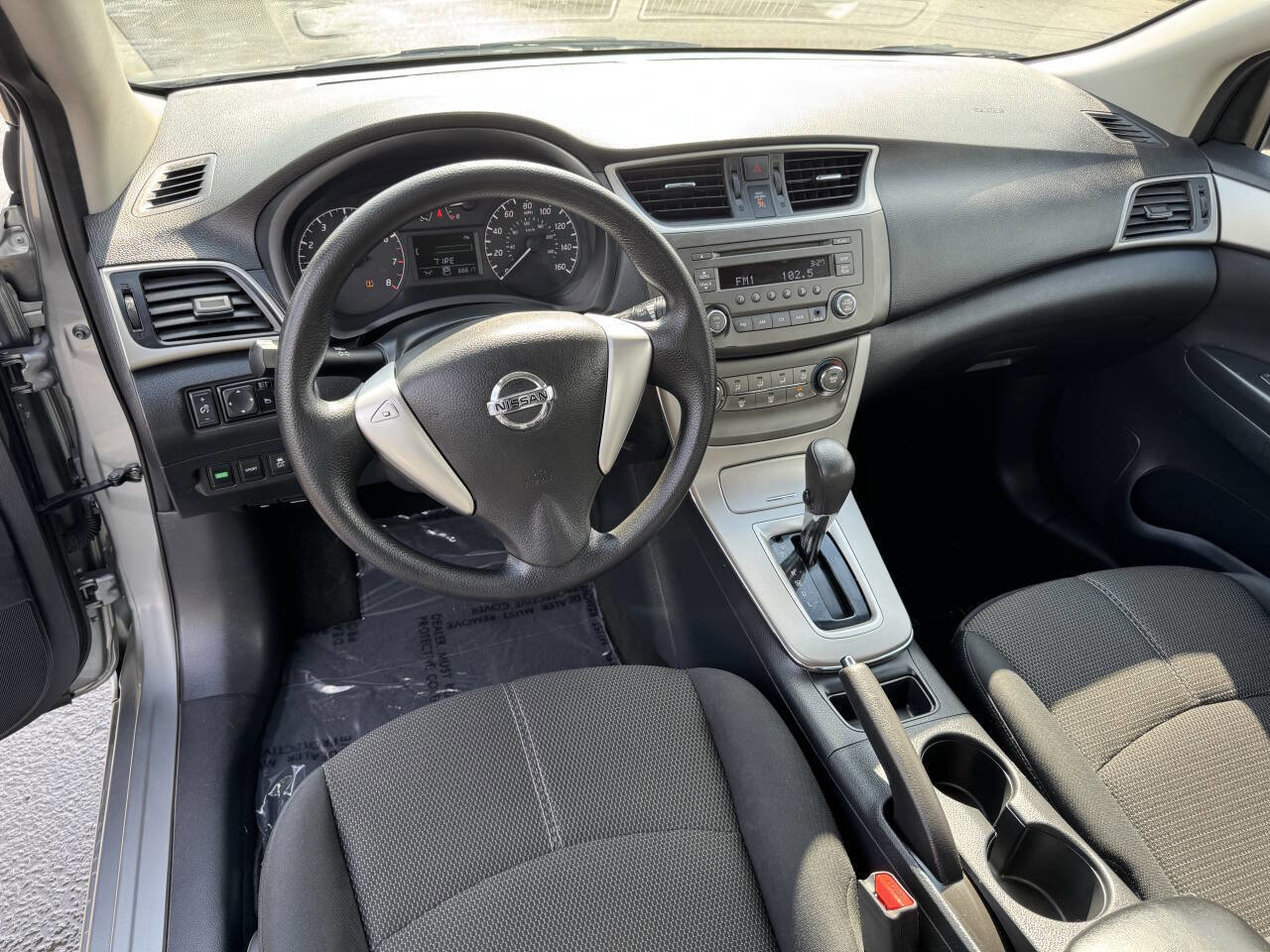 Used 2014 Nissan Sentra S image 30