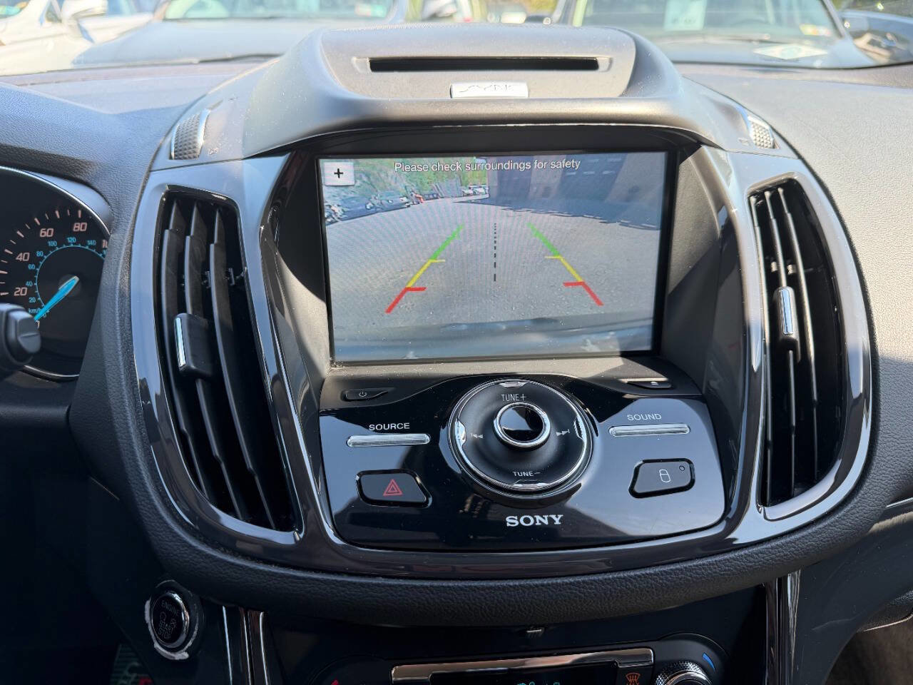 Used 2016 Ford Escape Titanium w/ Equipment Group 301A AWD/4WD image 25