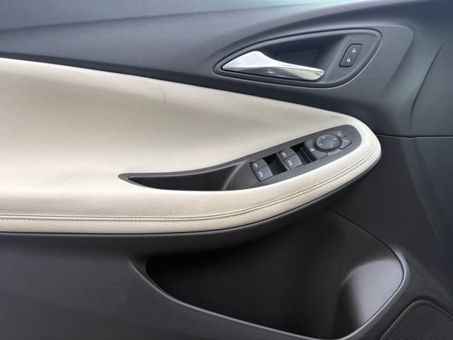 Certified 2024 Buick Encore GX Preferred FWD image 28