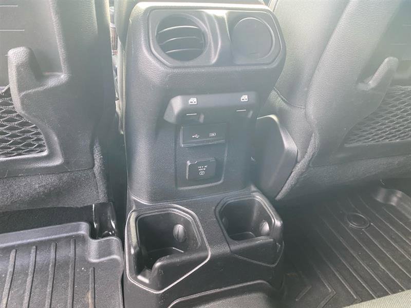 Used 2020 Jeep Gladiator Mojave w/ Cold Weather Group image 12