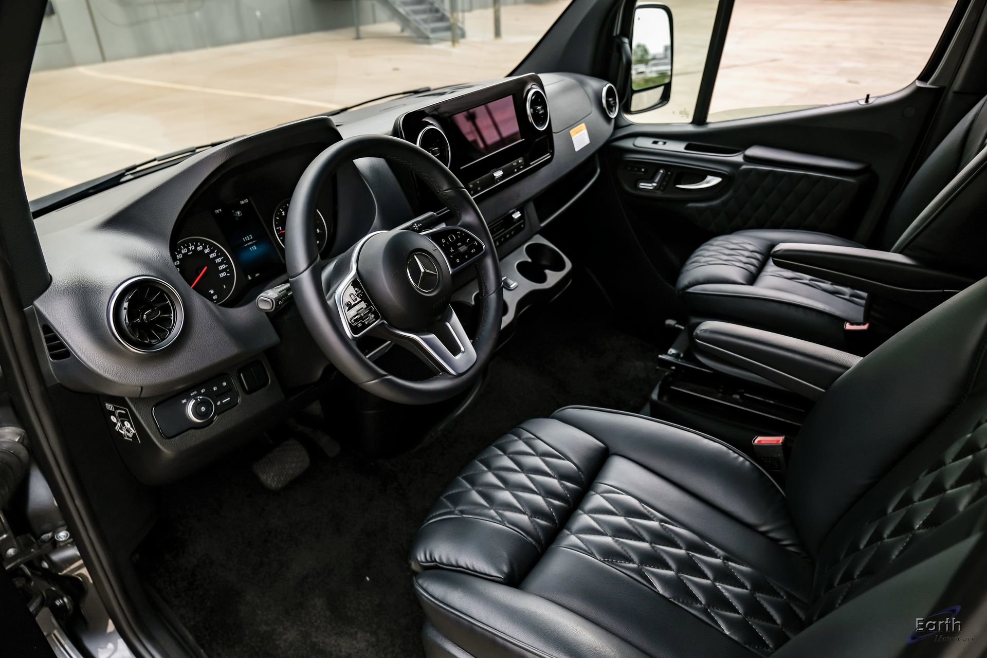 Used 2023 Mercedes-Benz Sprinter 3500 image 2