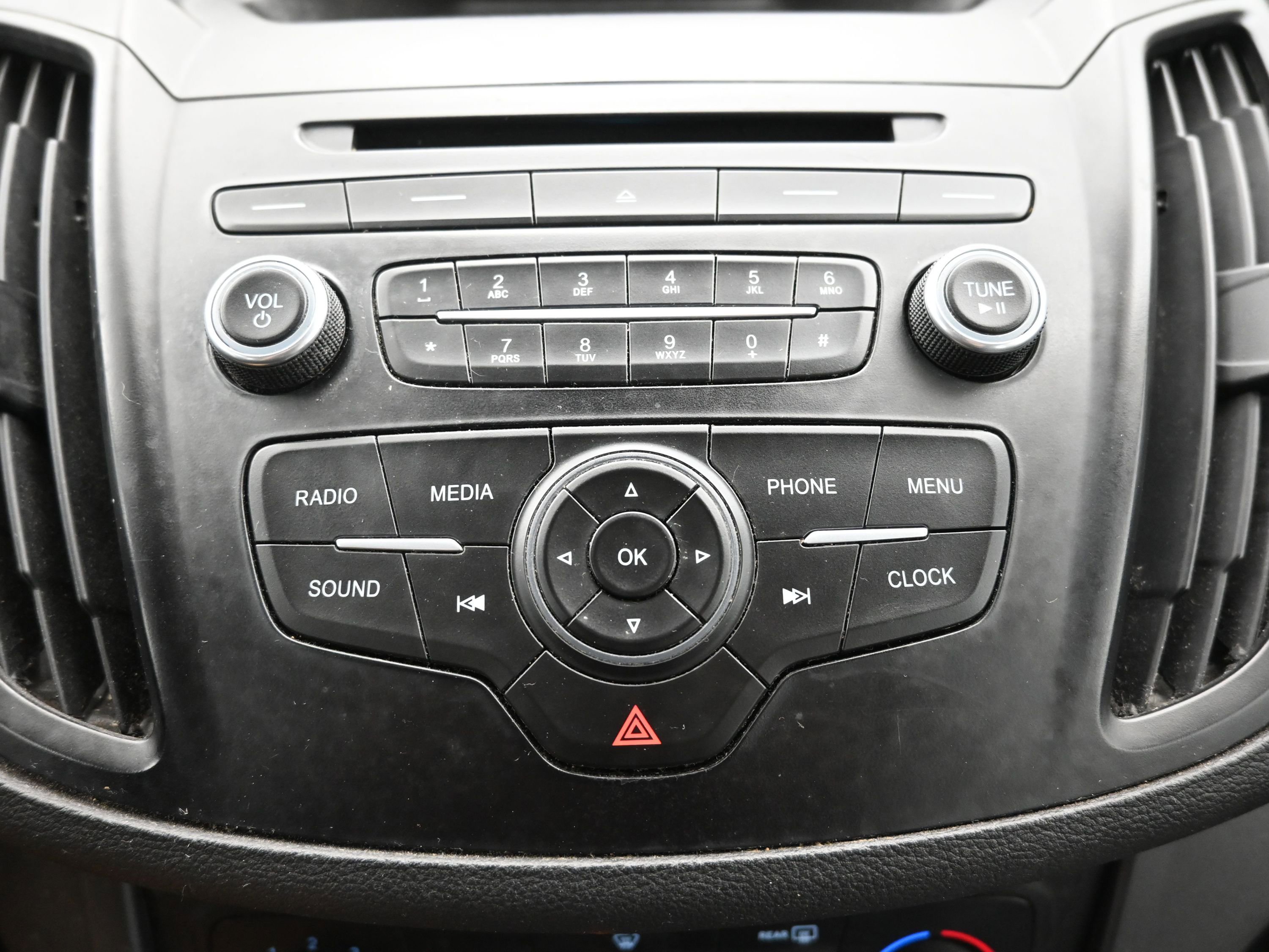 Used 2017 Ford Escape S image 18