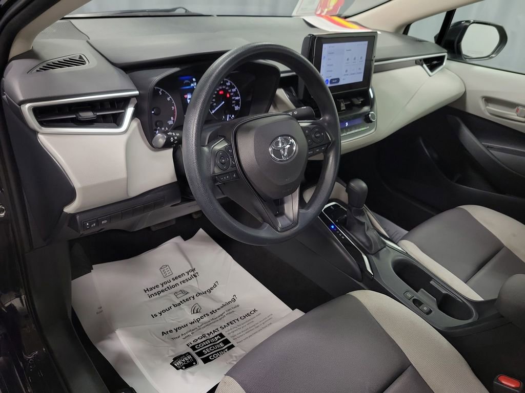 Used 2023 Toyota Corolla LE FWD image 14