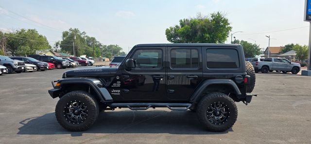 Used 2018 Jeep Wrangler Unlimited Sahara AWD/4WD image 4