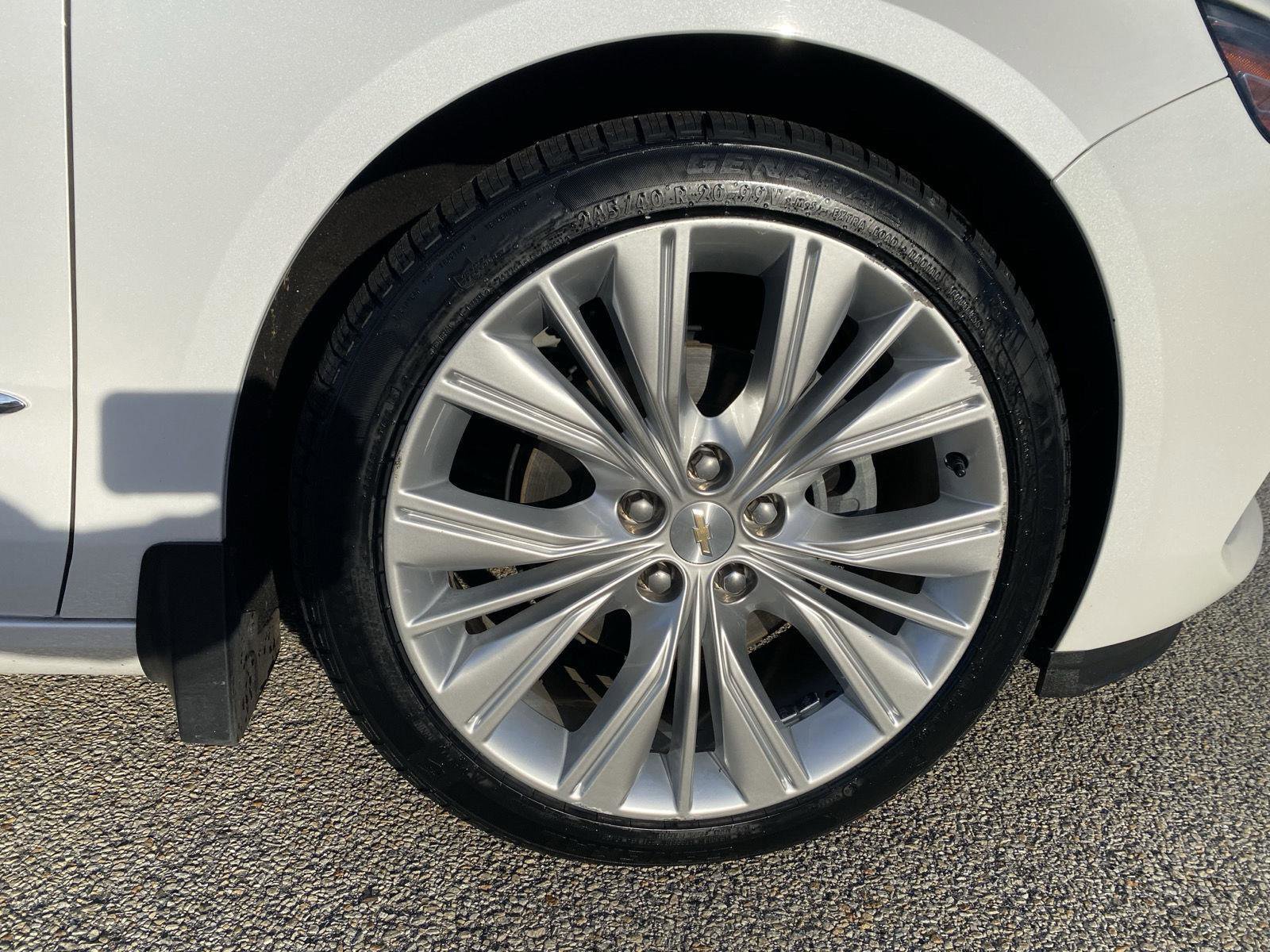Used 2019 Chevrolet Impala Premier w/ Premier Confidence Package image 9