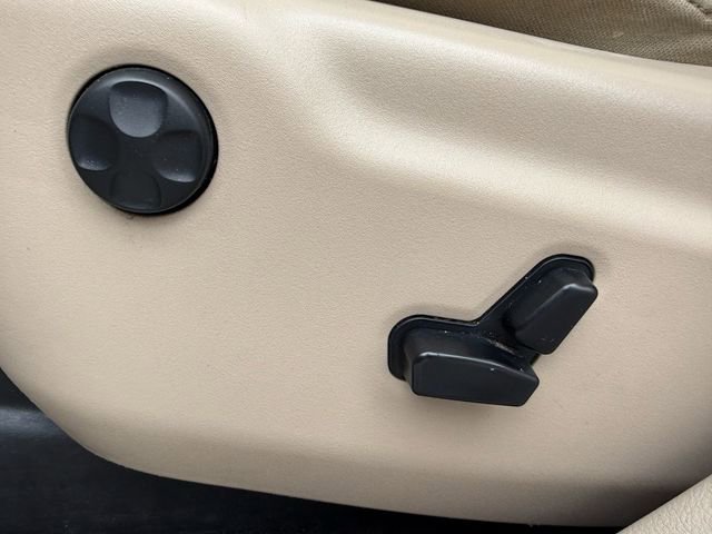 Used 2015 Jeep Grand Cherokee Limited image 22