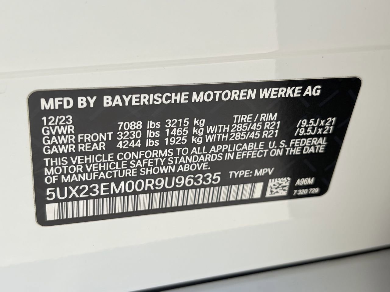 Used 2024 BMW X7 xDrive40i w/ Premium Package AWD/4WD image 32