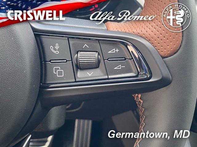 New 2025 Alfa Romeo Stelvio Sprint image 25