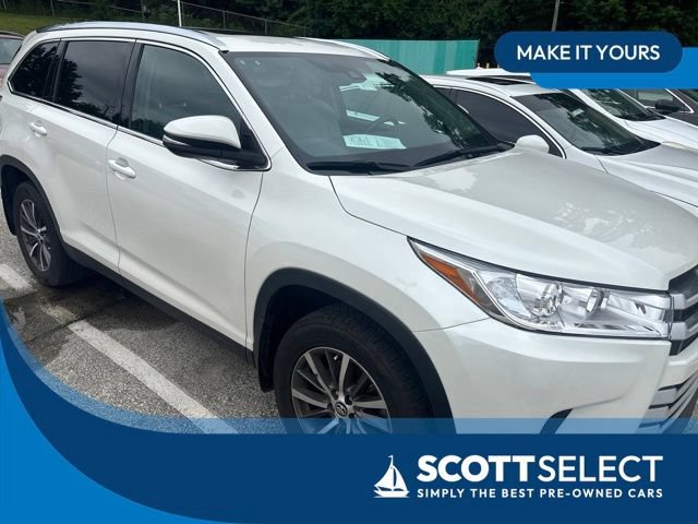 Used 2019 Toyota Highlander XLE AWD/4WD video 1