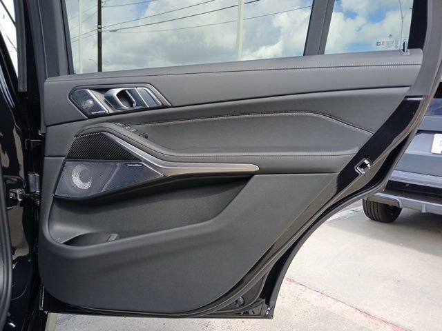 New 2026 BMW X7 M60i AWD/4WD image 11