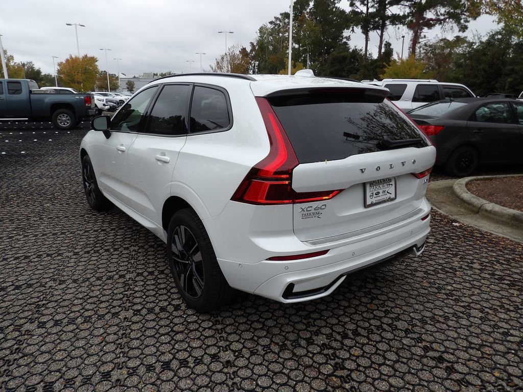 New 2026 Volvo XC60 B5 Plus w/ Protection Package Premier AWD/4WD image 8