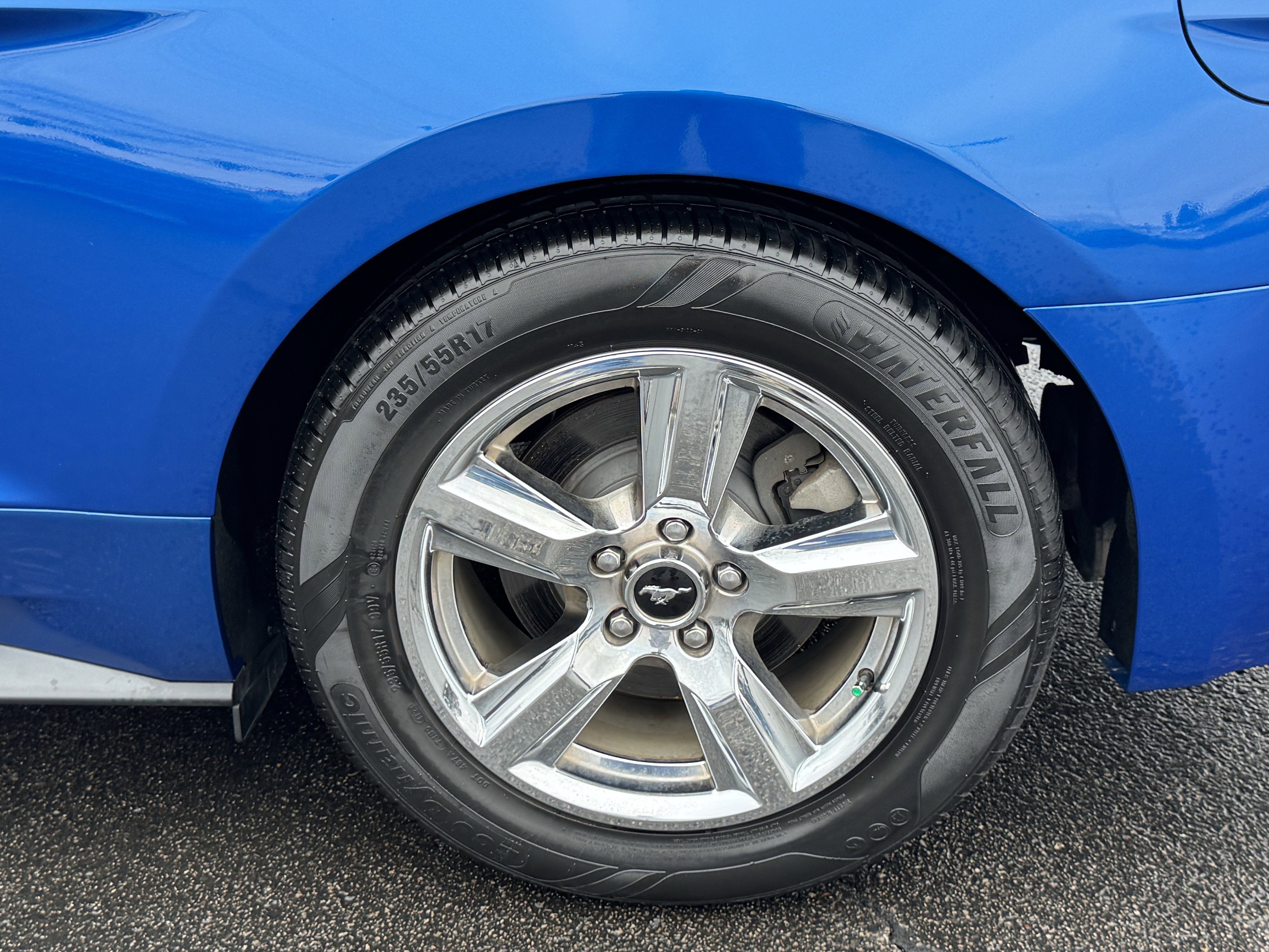 Used 2017 Ford Mustang Coupe image 34