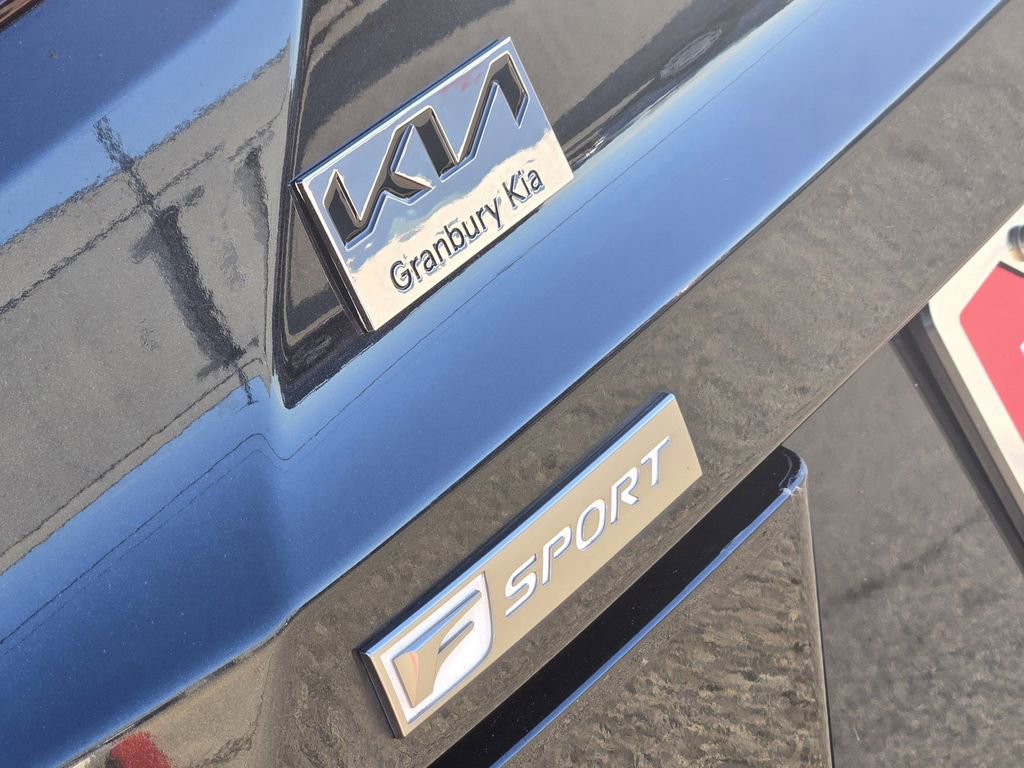 Used 2019 Lexus UX 200 F Sport w/ F Sport Premium Package image 8