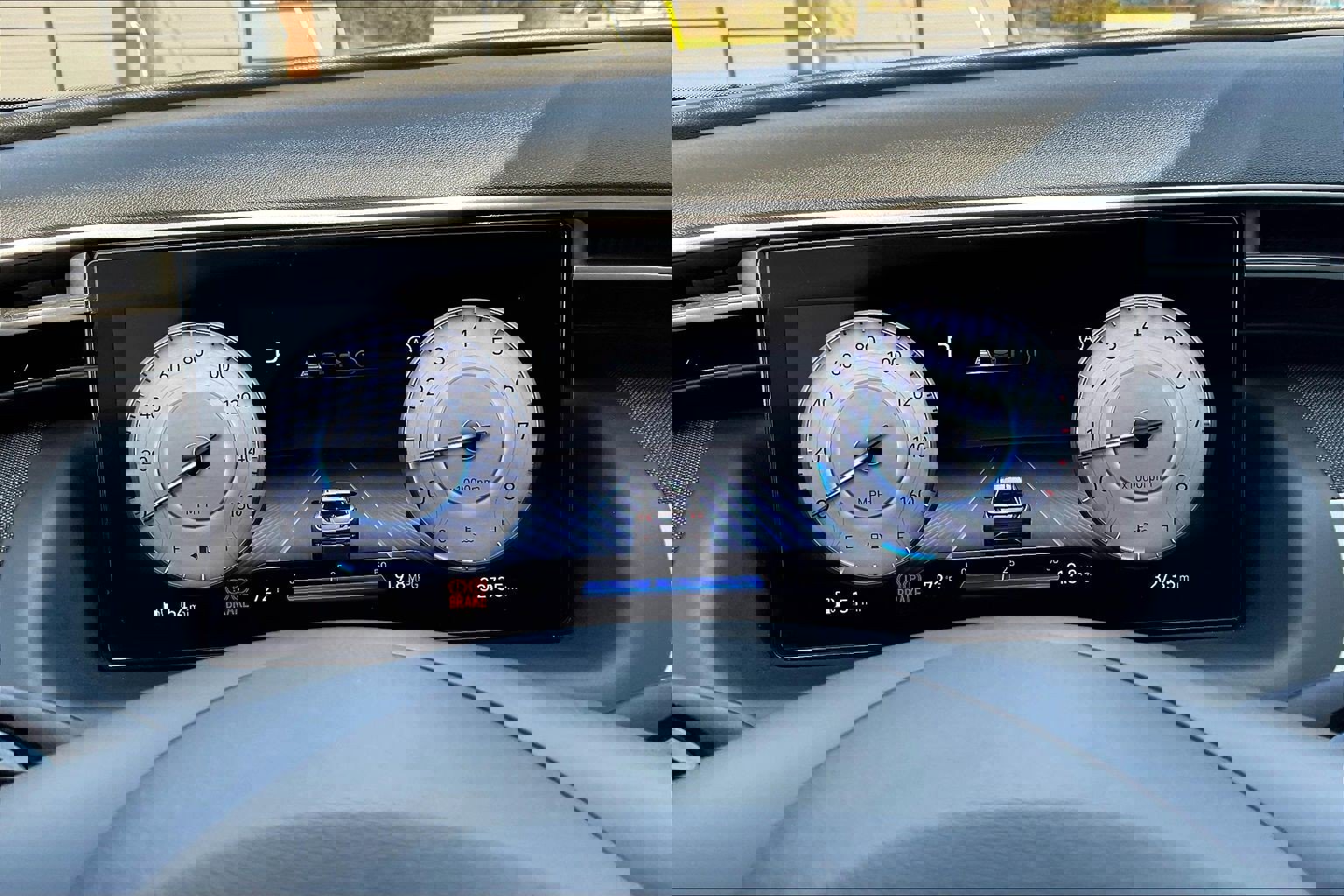 Certified 2023 Hyundai Tucson Limited AWD/4WD image 13