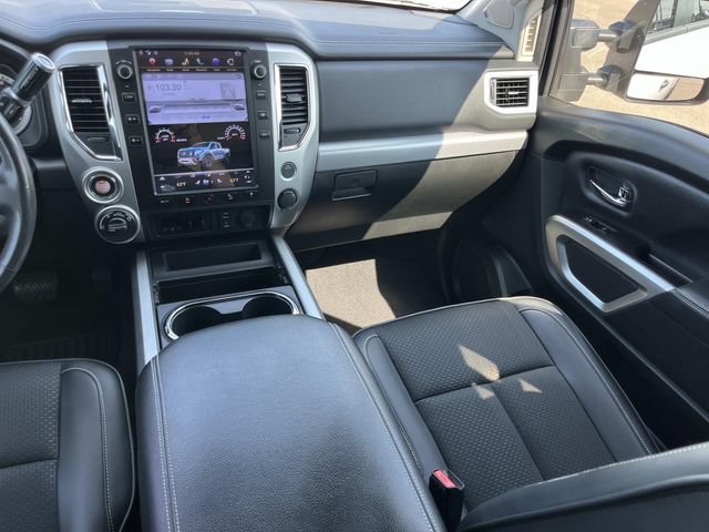 Used 2017 Nissan Titan PRO-4X AWD/4WD image 15