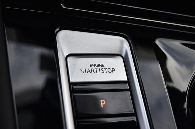 New 2026 Volkswagen Atlas Cross Sport SEL Premium R-Line image 17