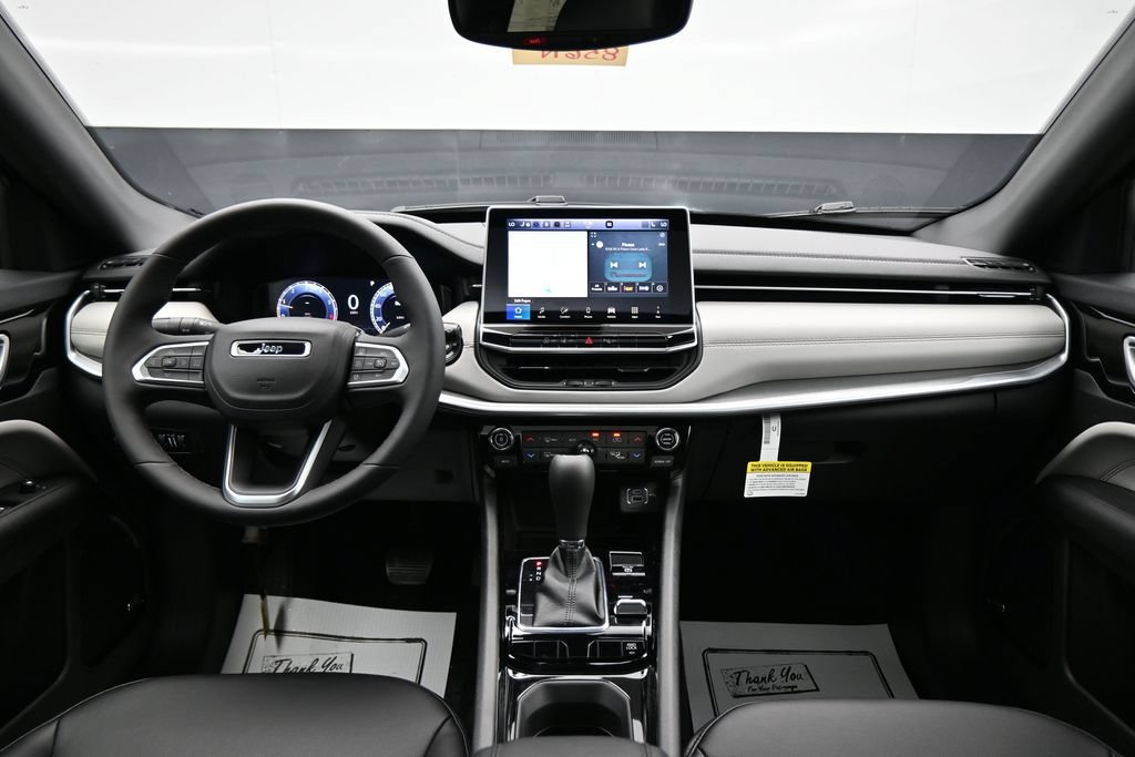 New 2027 Jeep Compass Limited AWD/4WD image 15