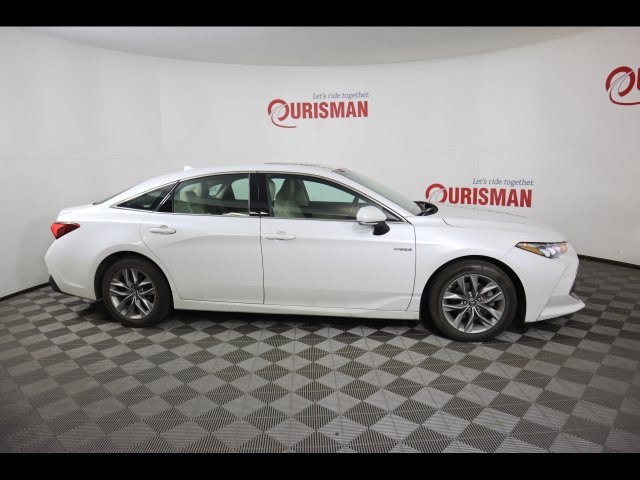 Used 2020 Toyota Avalon XLE w/ Moonroof Package FWD image 30