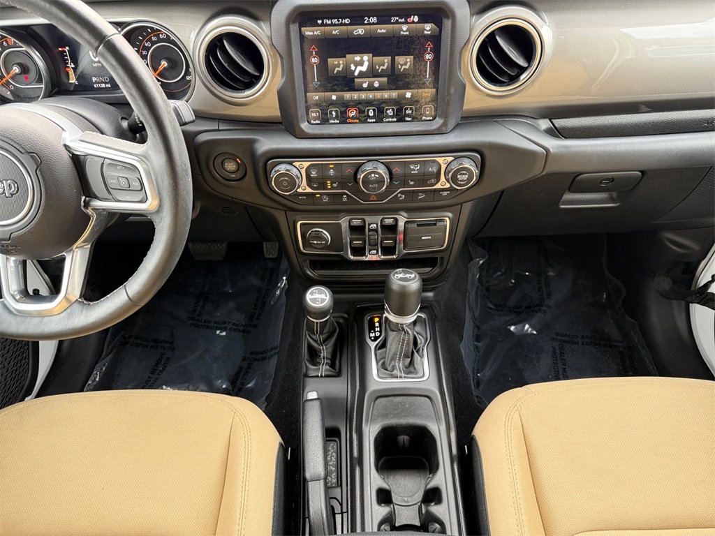 Used 2019 Jeep Wrangler Unlimited Sahara image 11