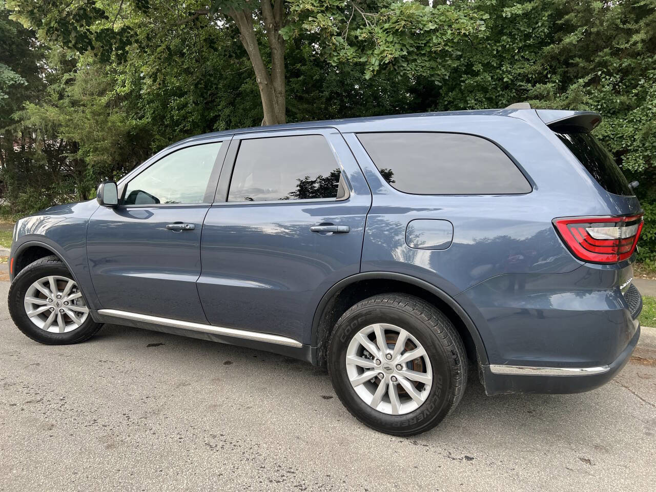 Used 2021 Dodge Durango SXT image 6